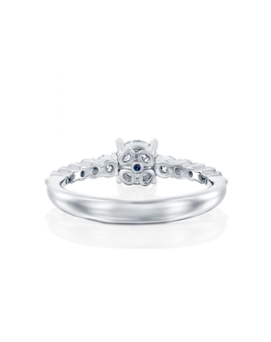 color: White Gold