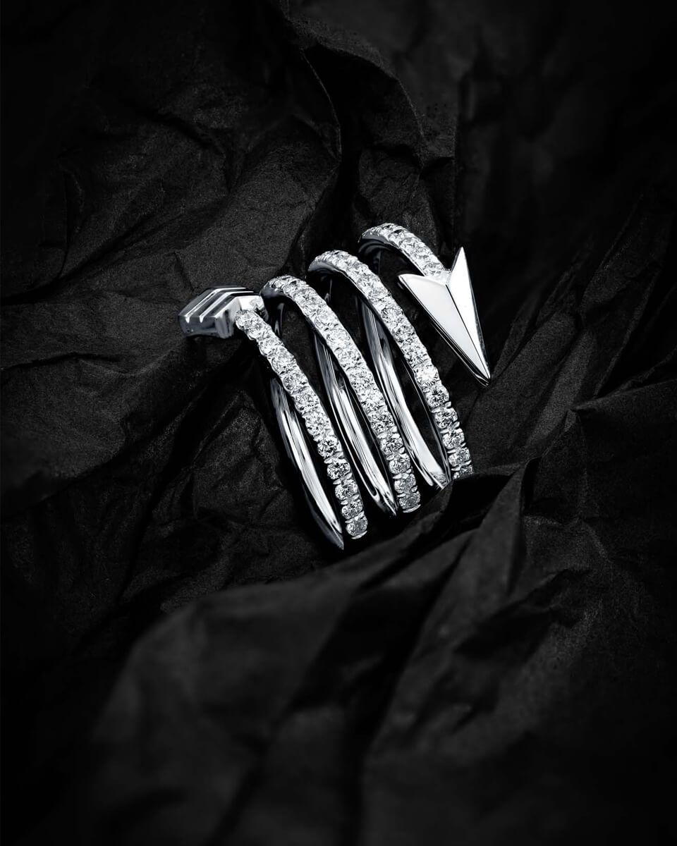 color: White Gold