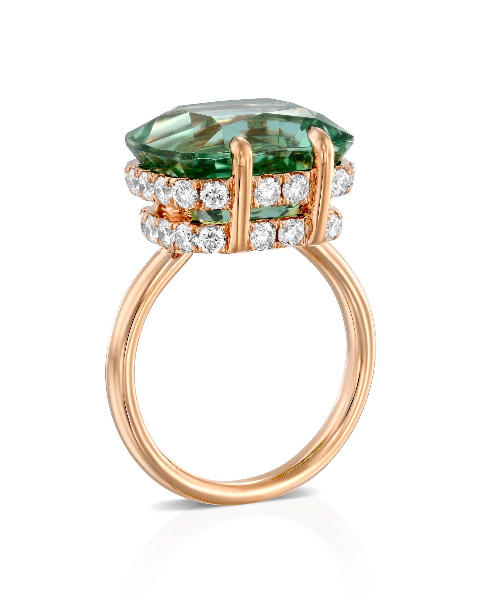 color: Rose Gold