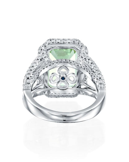 color: White Gold