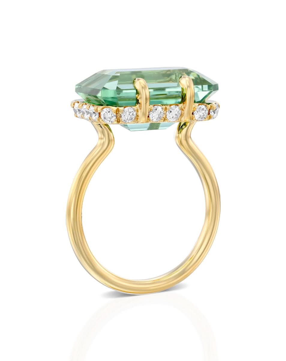 color: Yellow Gold