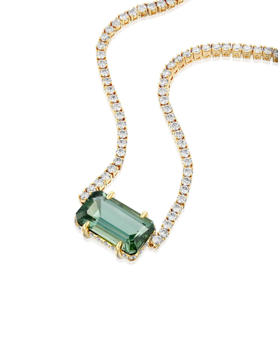 color: Yellow Gold