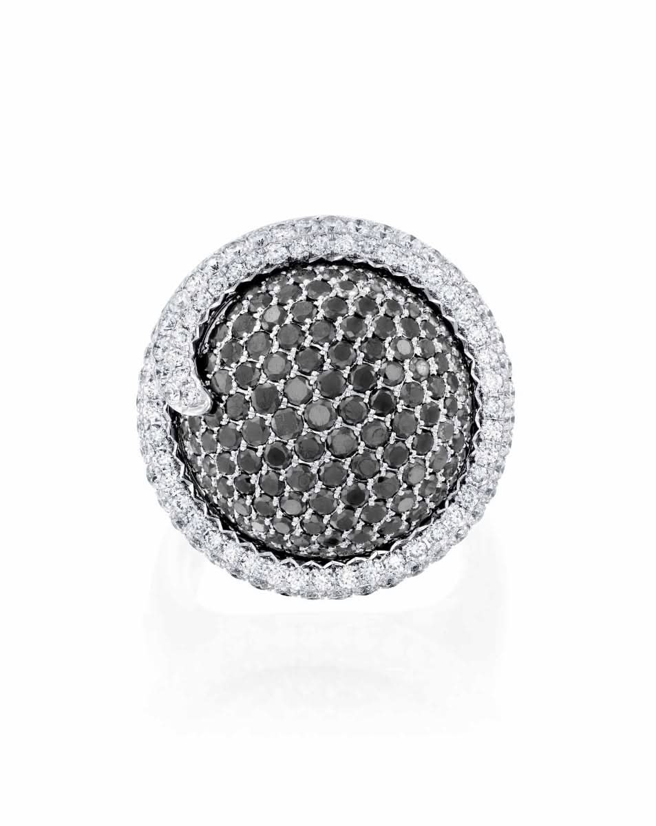 color: White Gold