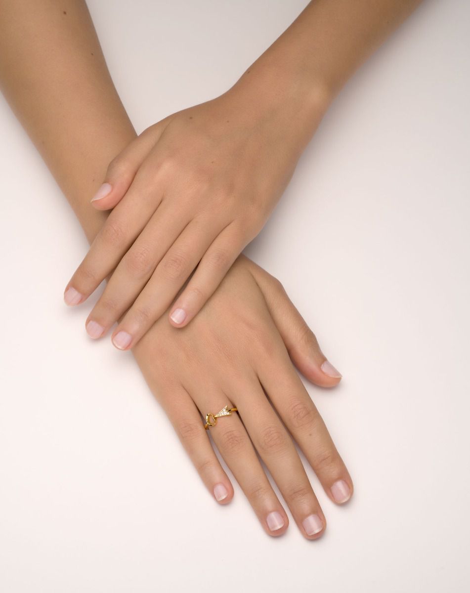 color: Yellow Gold