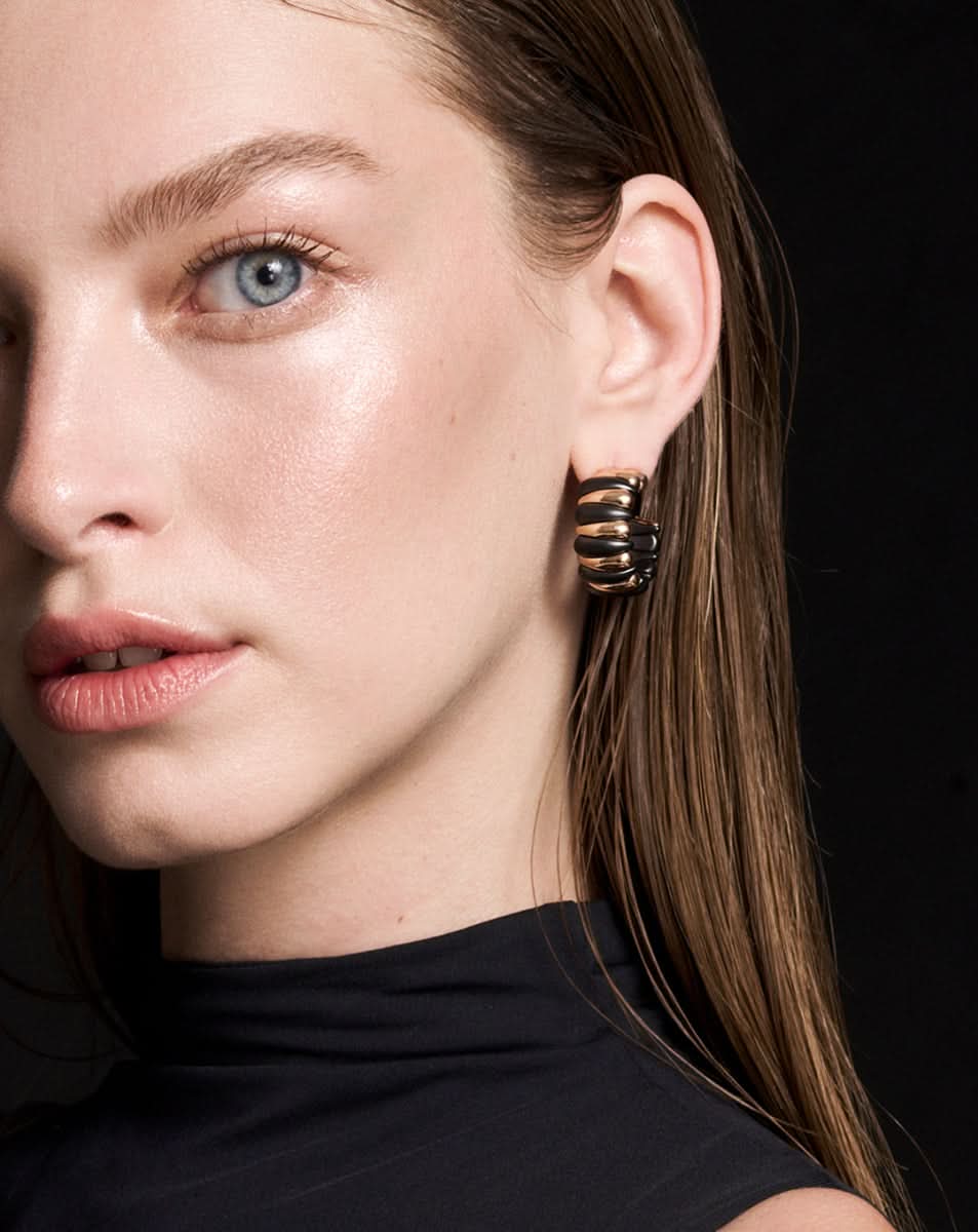 color: Rose Gold