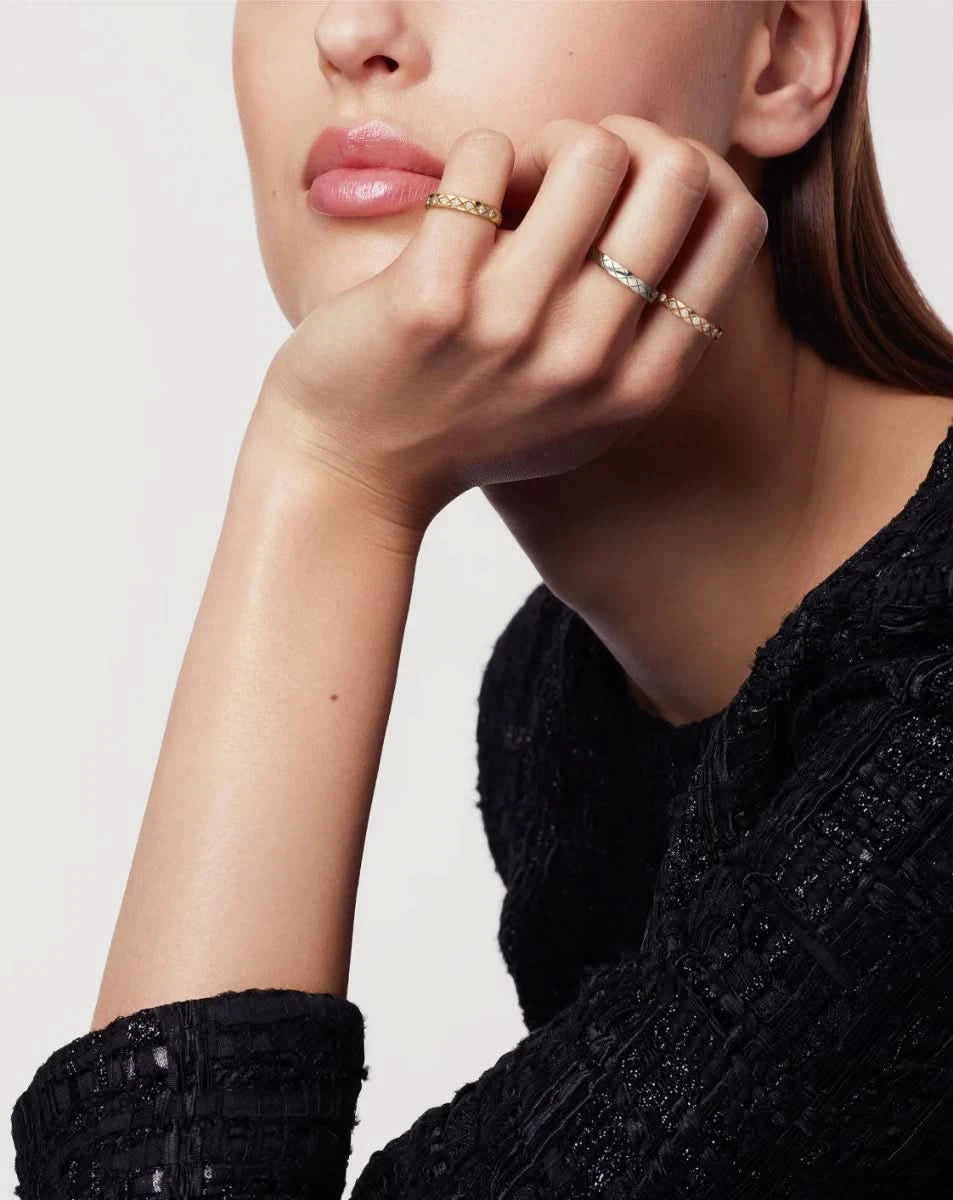 color: Yellow Gold