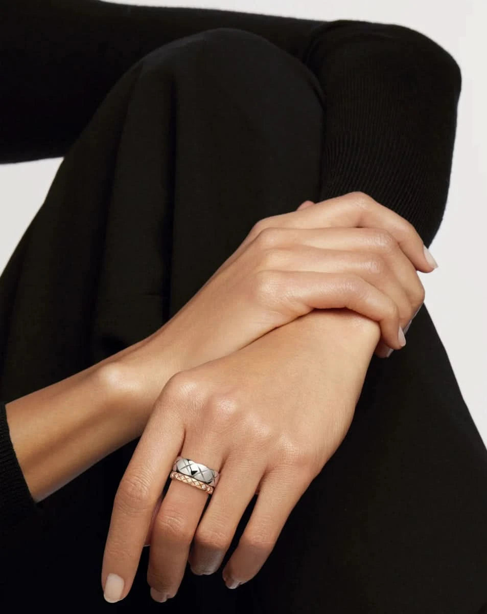 color: Beige Gold