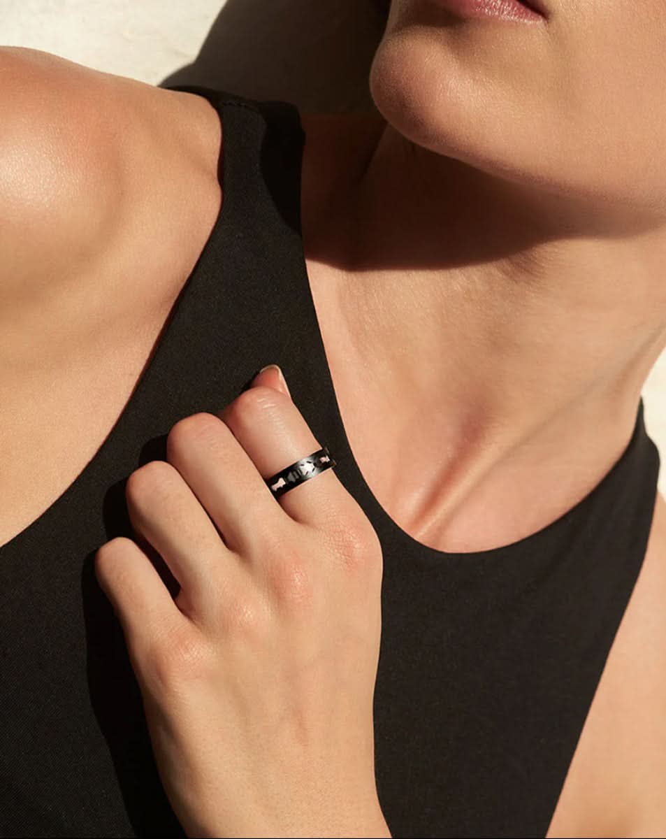 color: White Gold