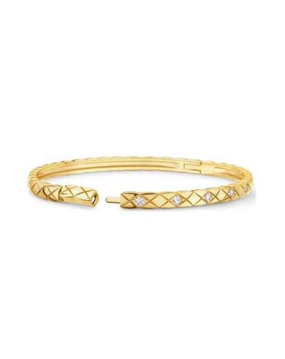 color: Yellow Gold