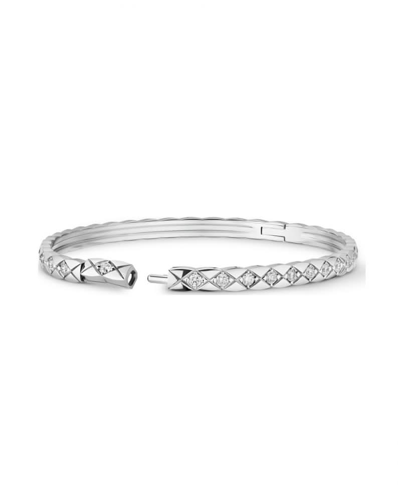 color: White Gold