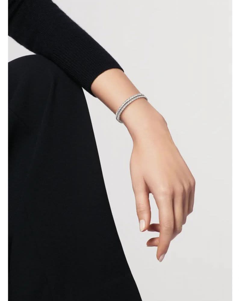 color: White Gold