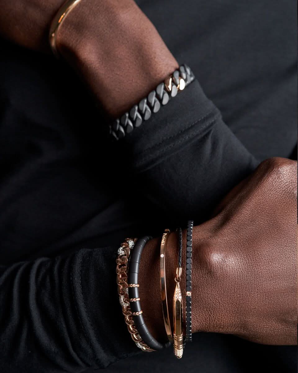 color: Rose Gold