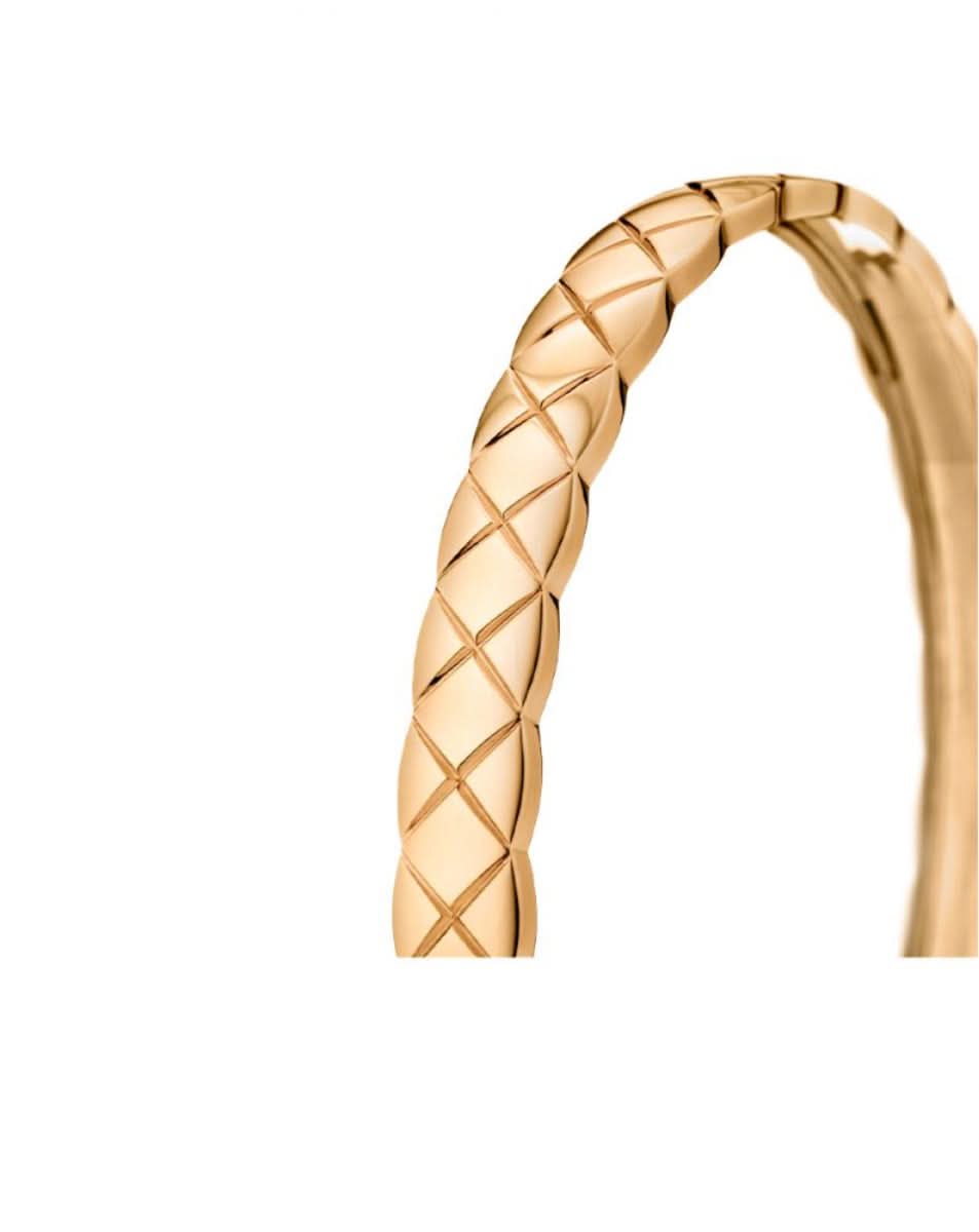 color: Beige Gold