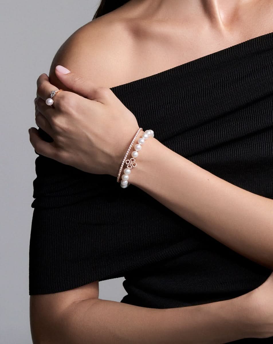 color: Rose Gold