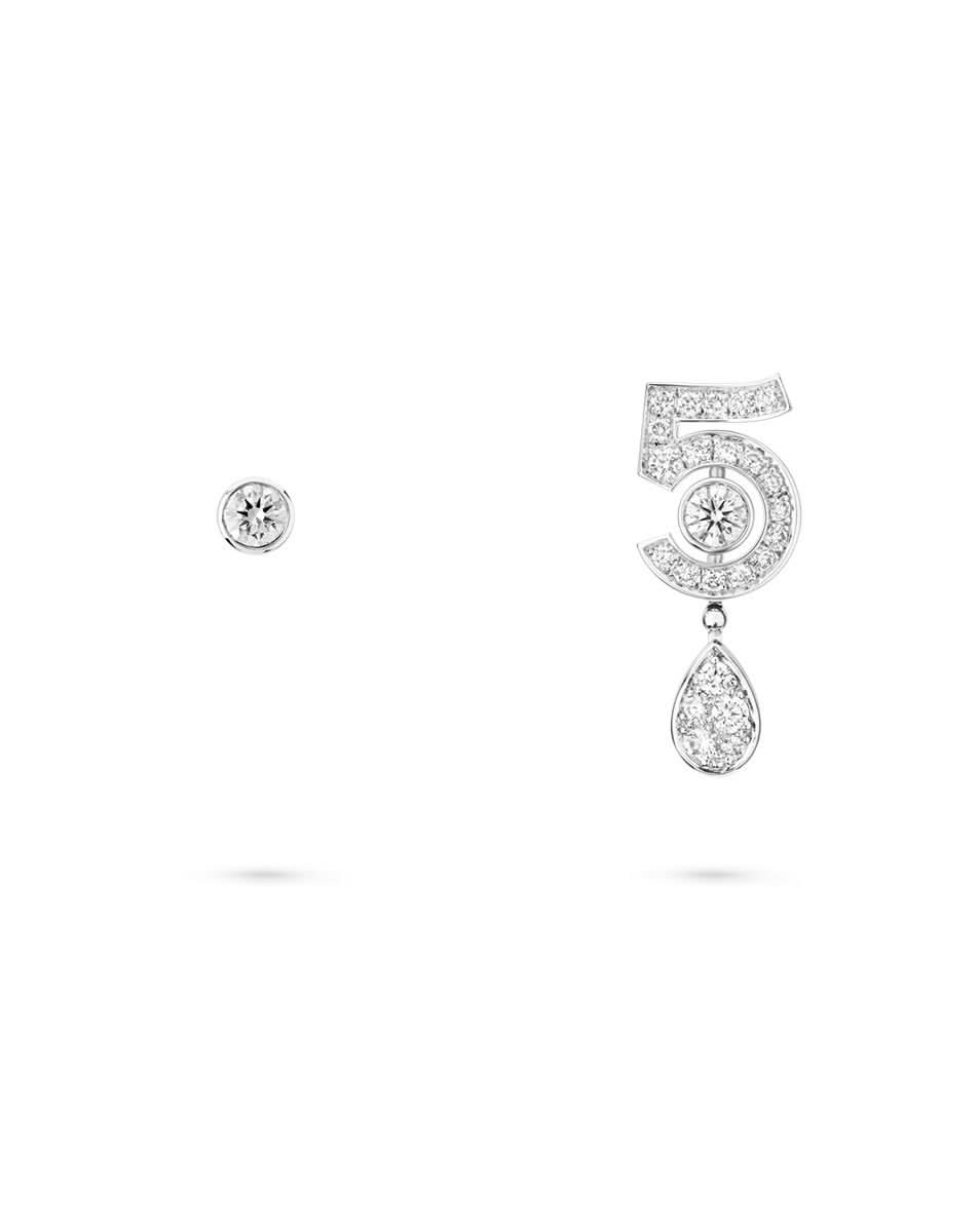color: White Gold
