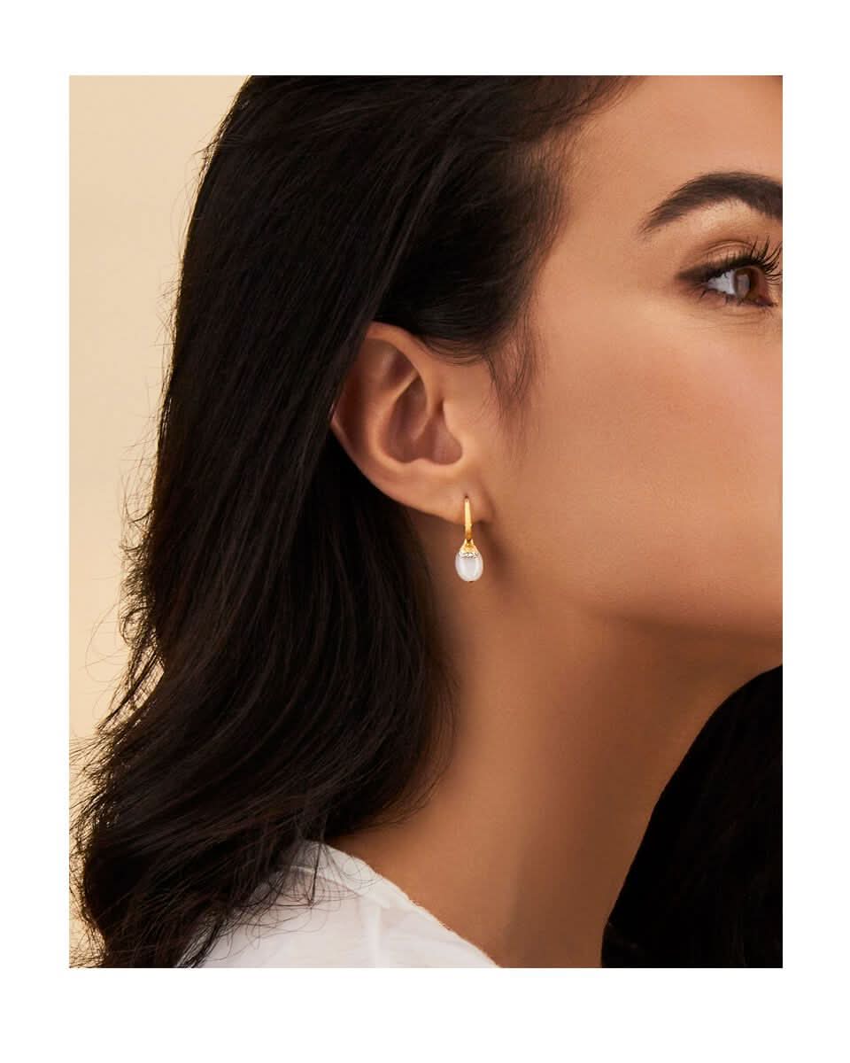 color: Yellow Gold