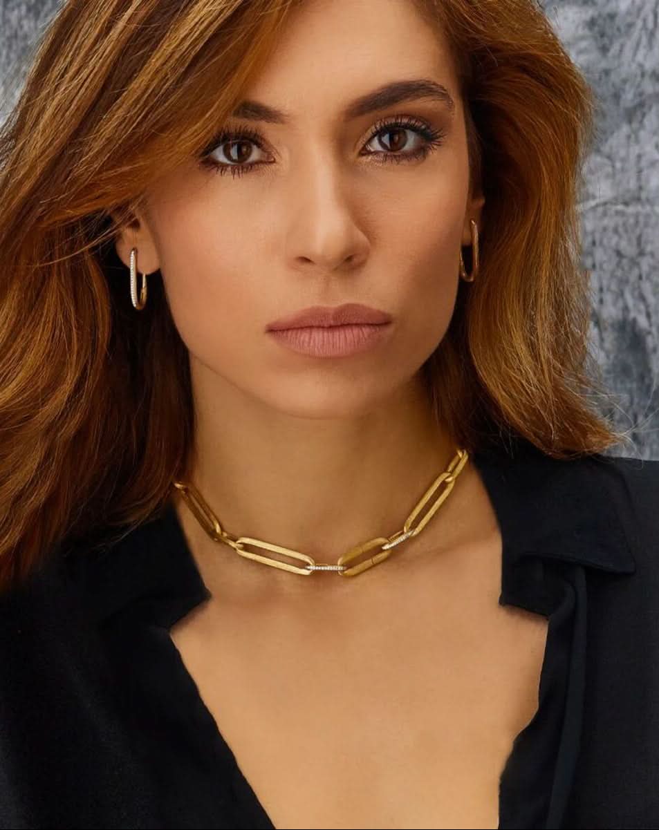 color: Yellow Gold