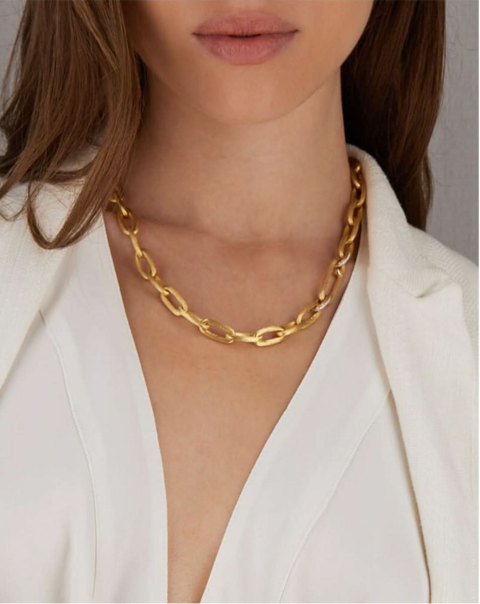 color: Yellow Gold