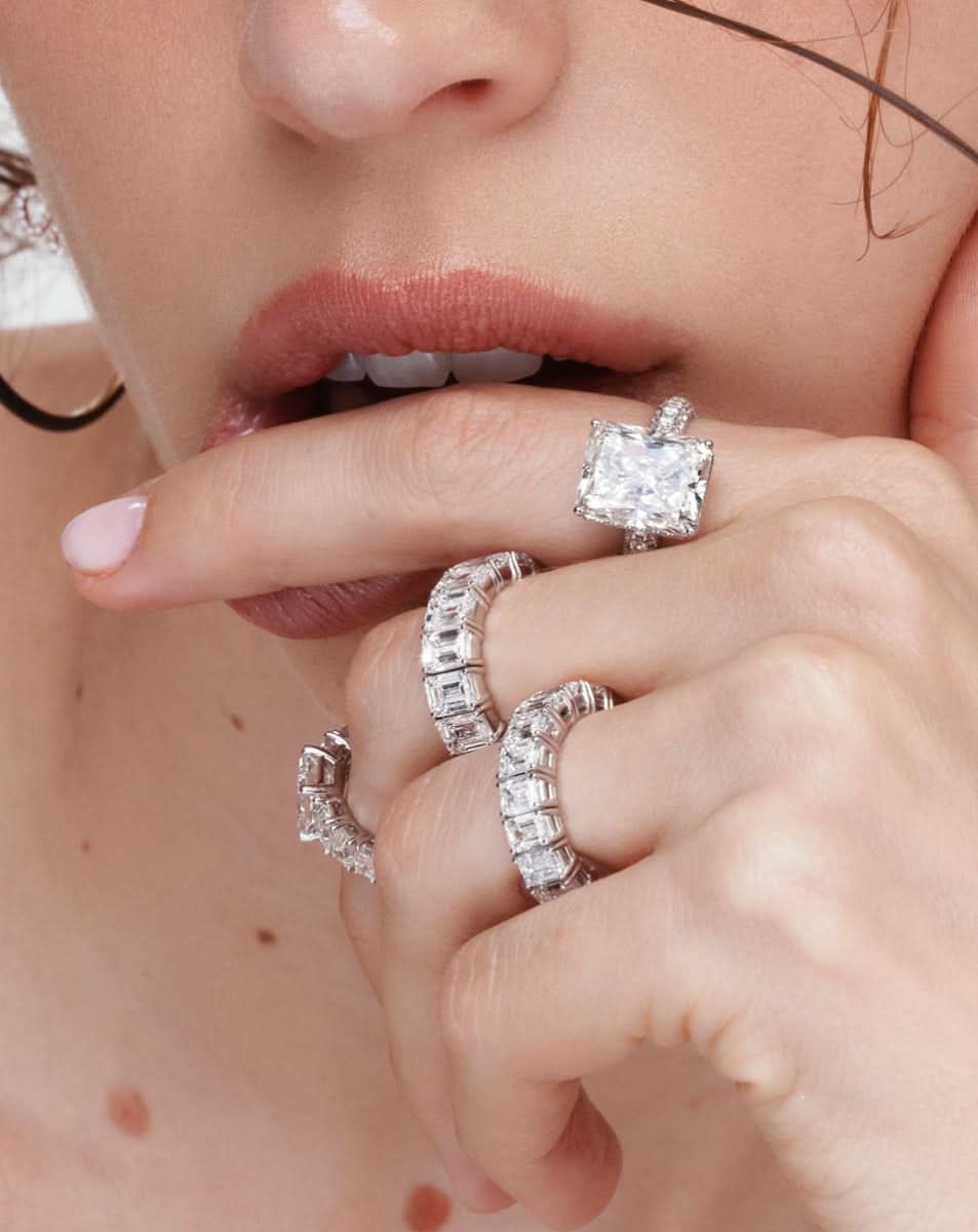 color: White Gold