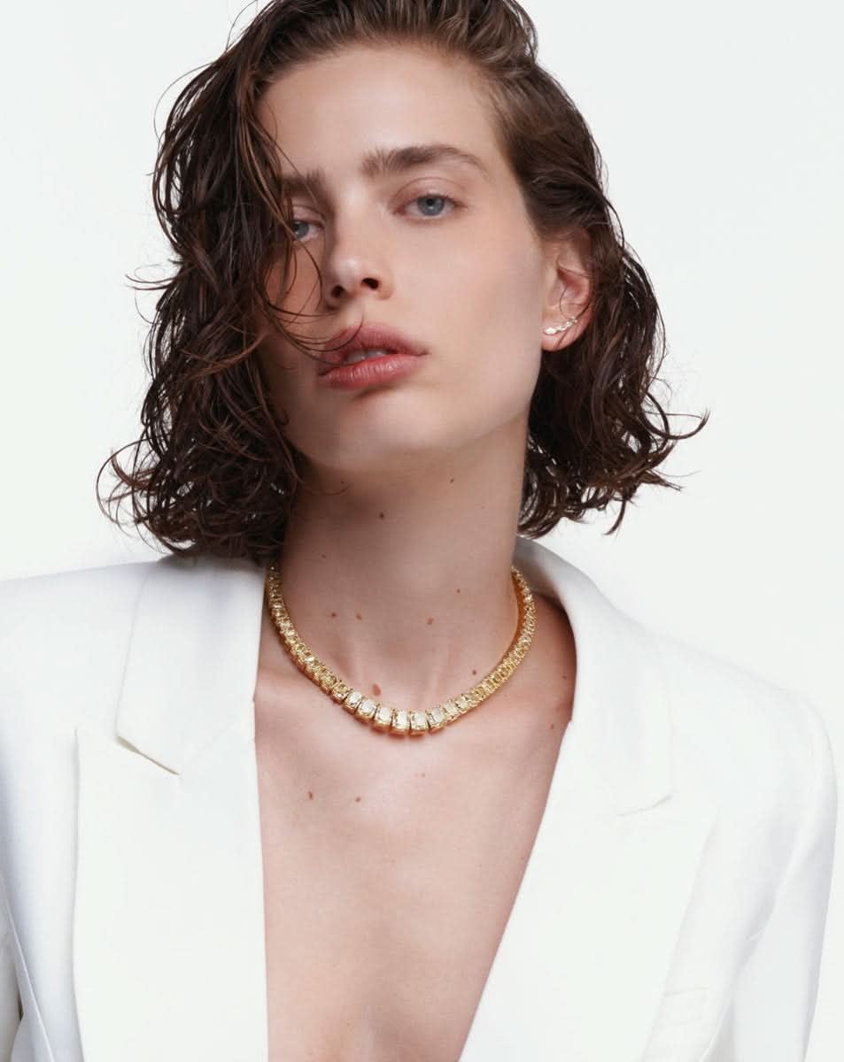 color: Yellow Gold