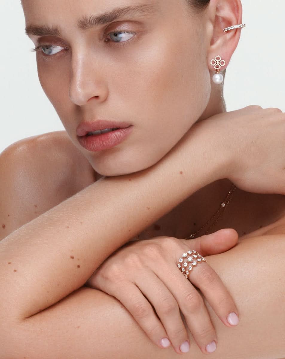 color: Rose Gold