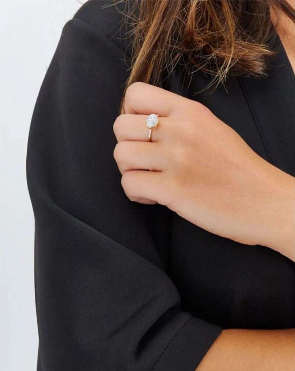 color: Yellow Gold