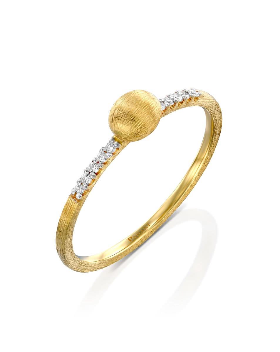 color: Yellow Gold
