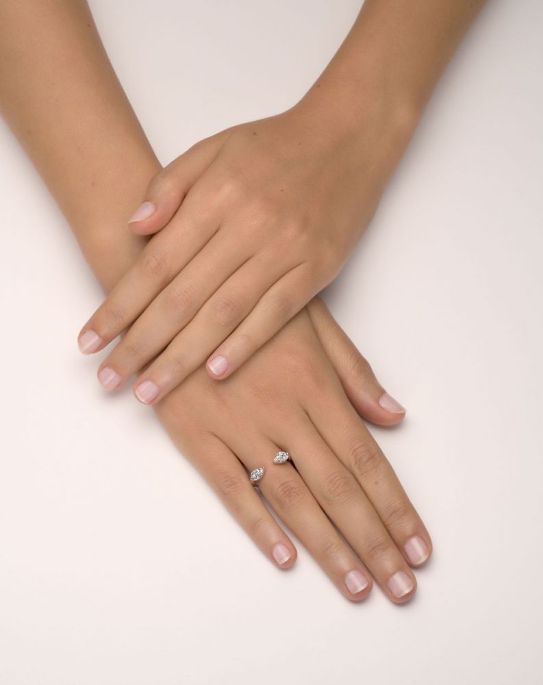 color: White Gold