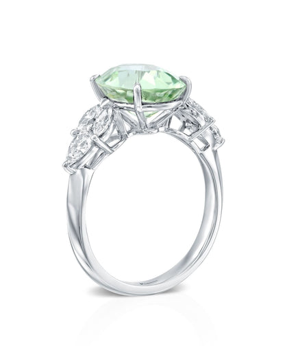 color: White Gold