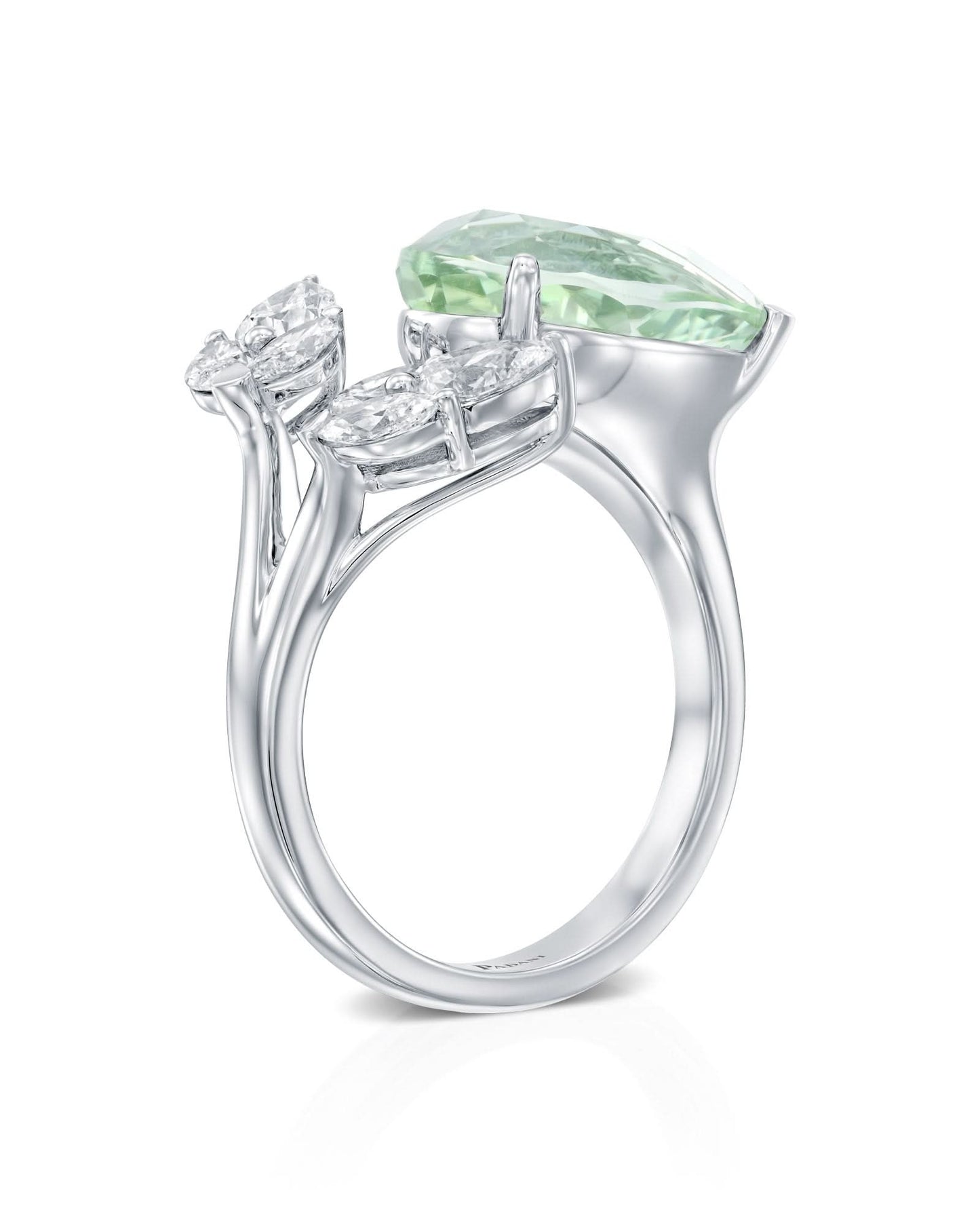 color: White Gold