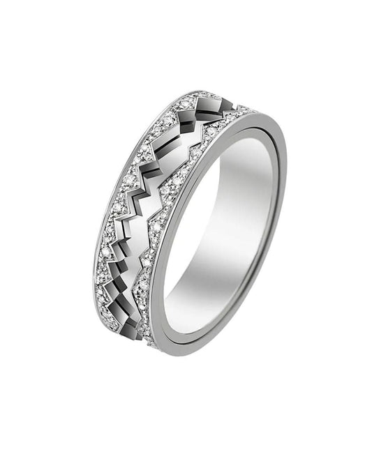 Akillis ring set with pave diamonds in white gold