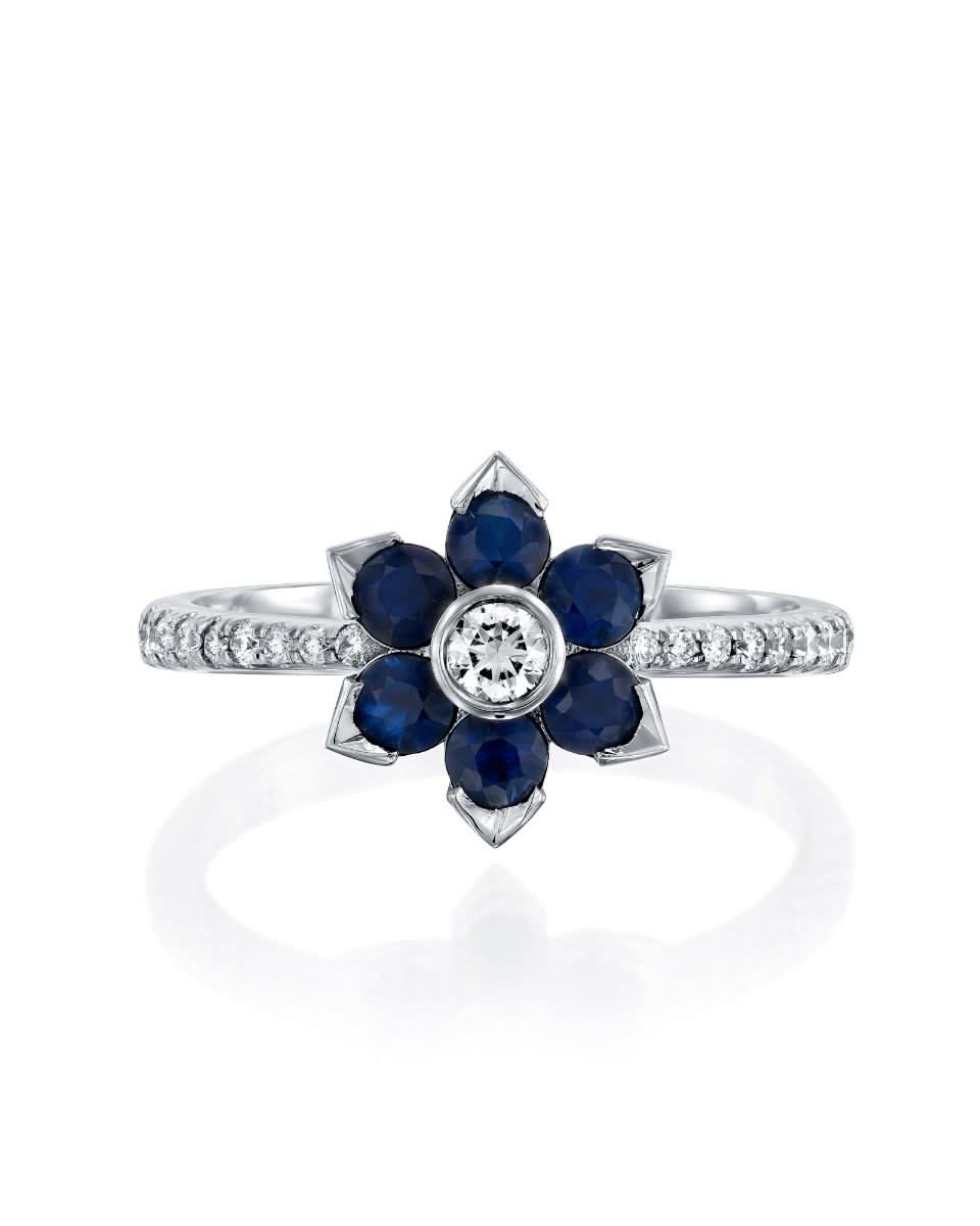 color: White Gold