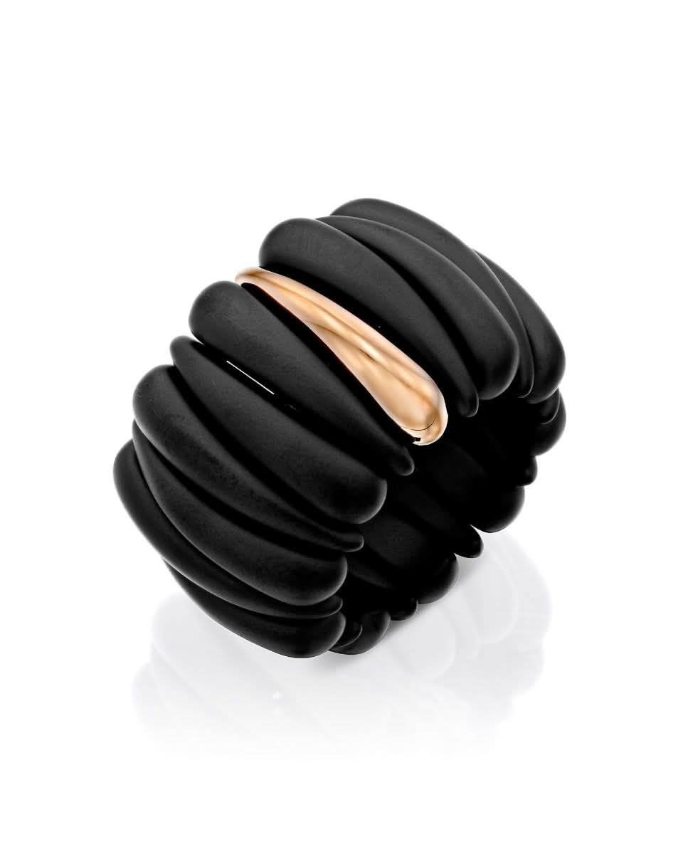 color: Rose Gold