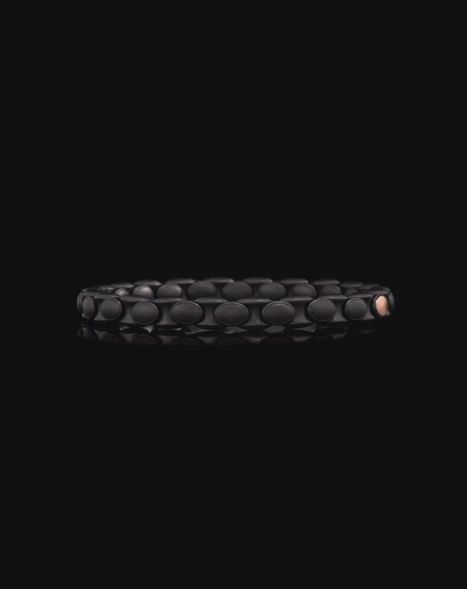 color: Rose Gold