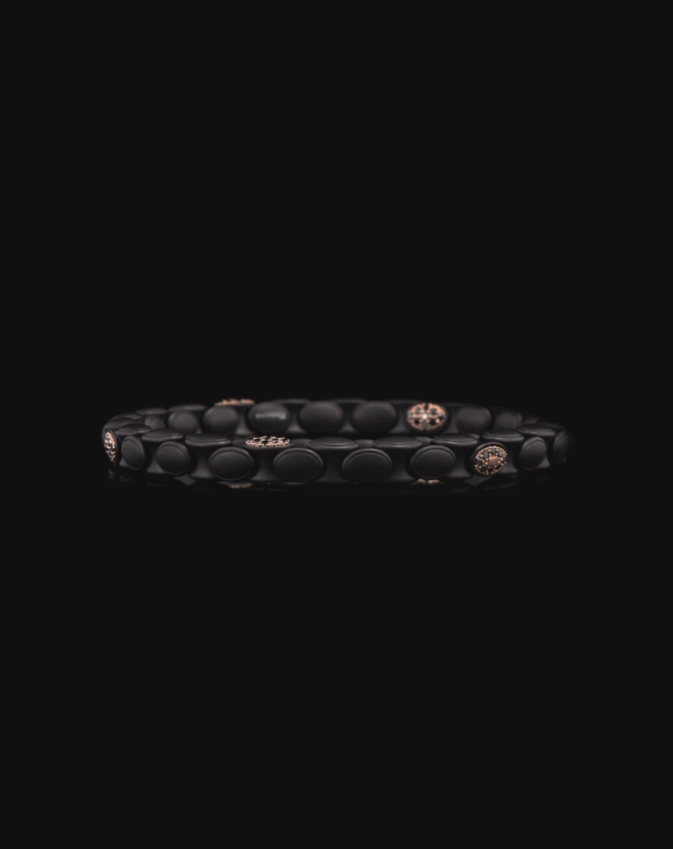 color: Rose Gold