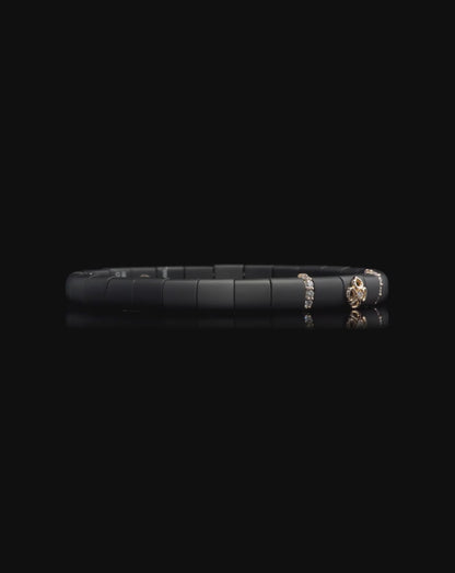 color: Rose Gold
