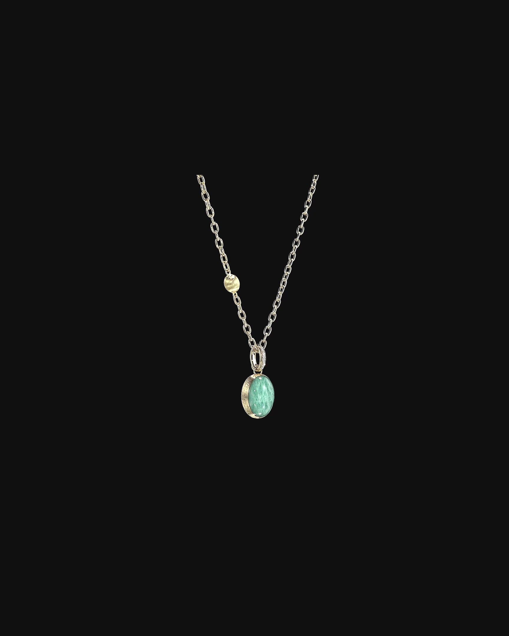 color: Yellow Gold