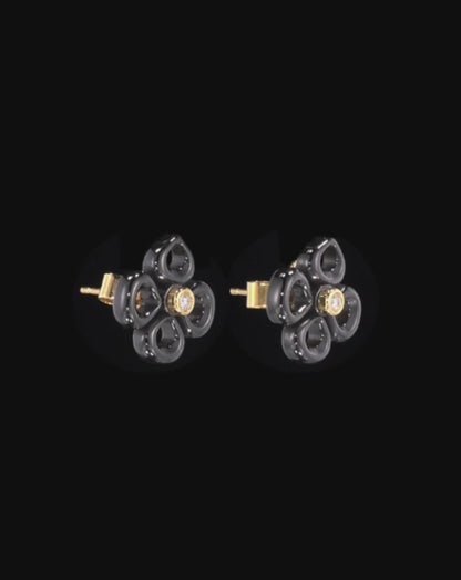 color: White Gold; color: Yellow Gold; color: Rose Gold;