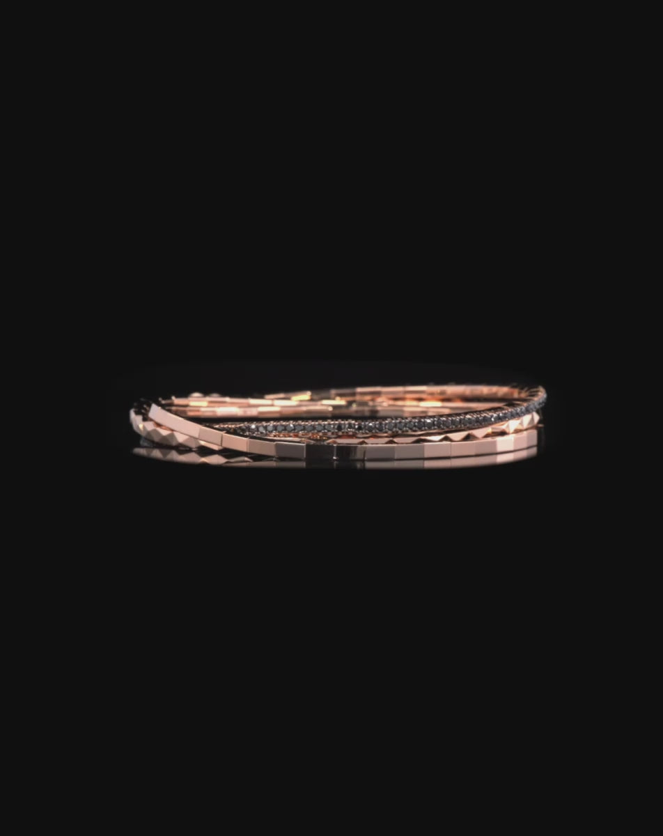 color: Rose Gold