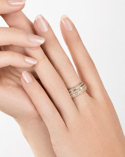 color: Rose Gold