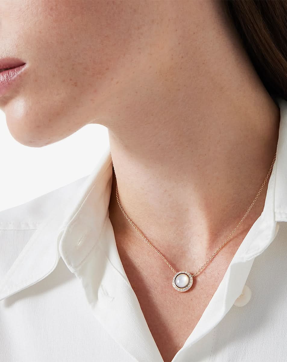 color: Rose Gold