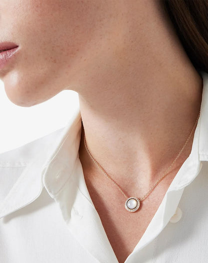 color: Rose Gold