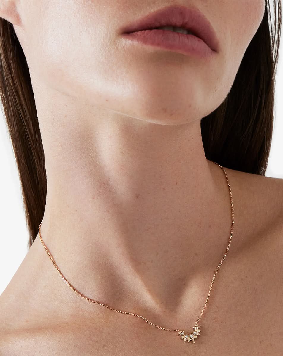 color: Rose Gold