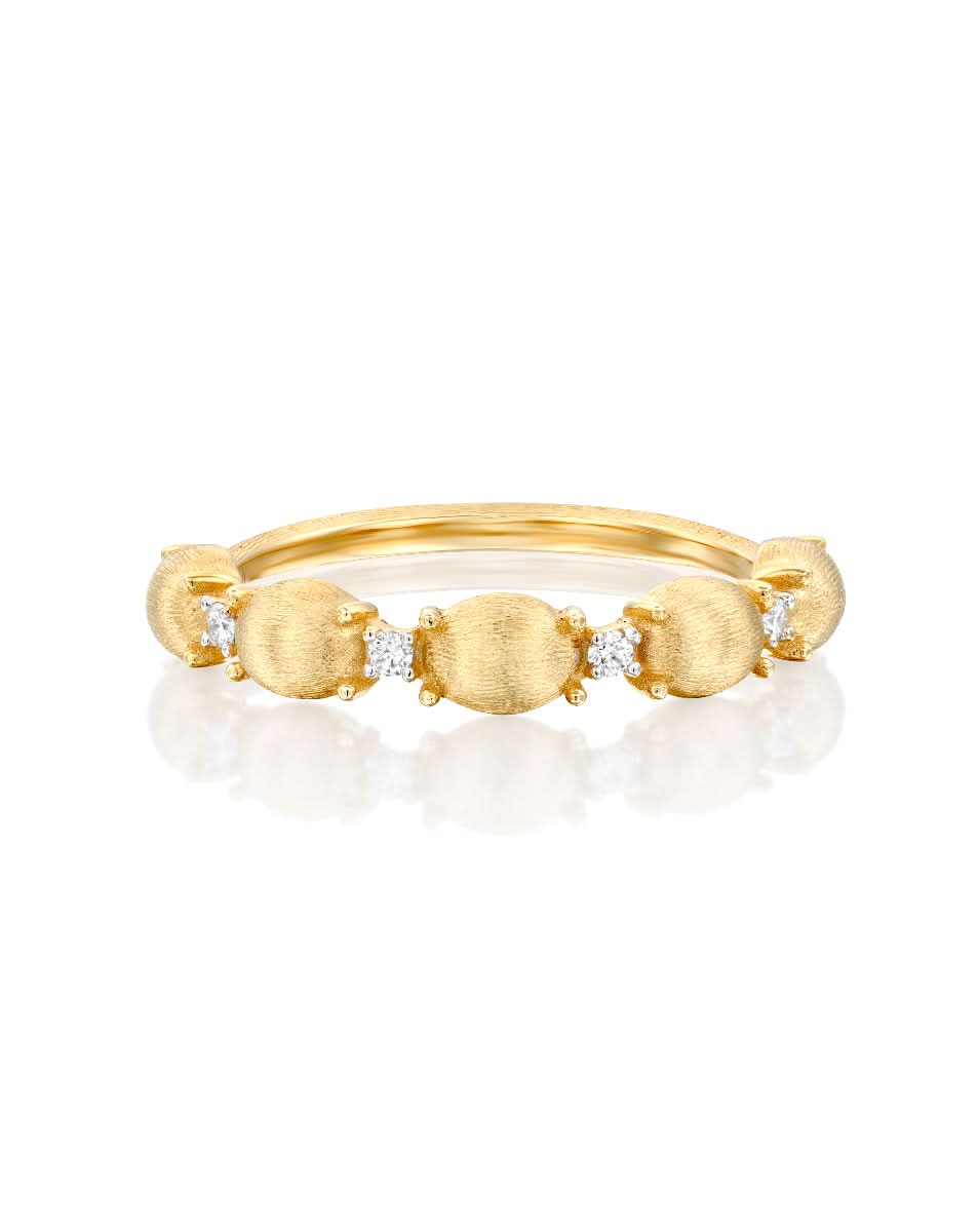color: Yellow Gold