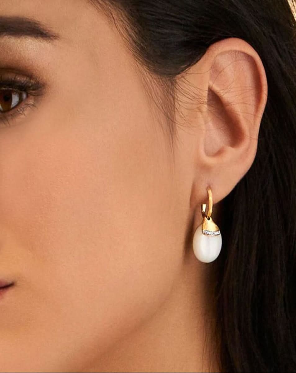 color: Yellow Gold