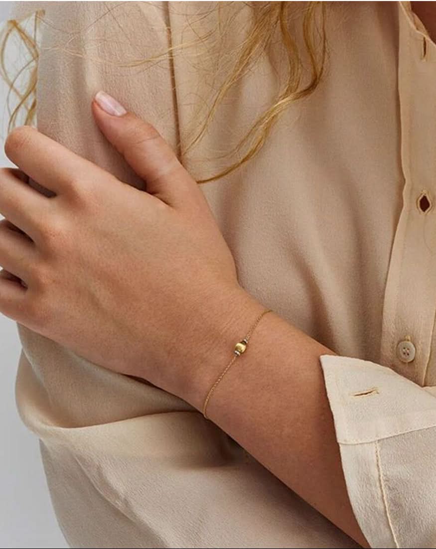 color: Yellow Gold