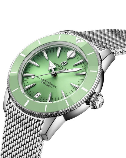 GREEN