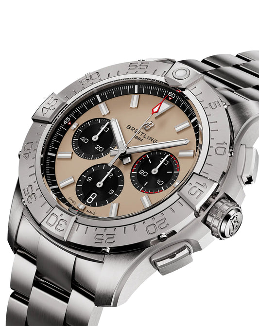 BREITLING AVENGER Watch