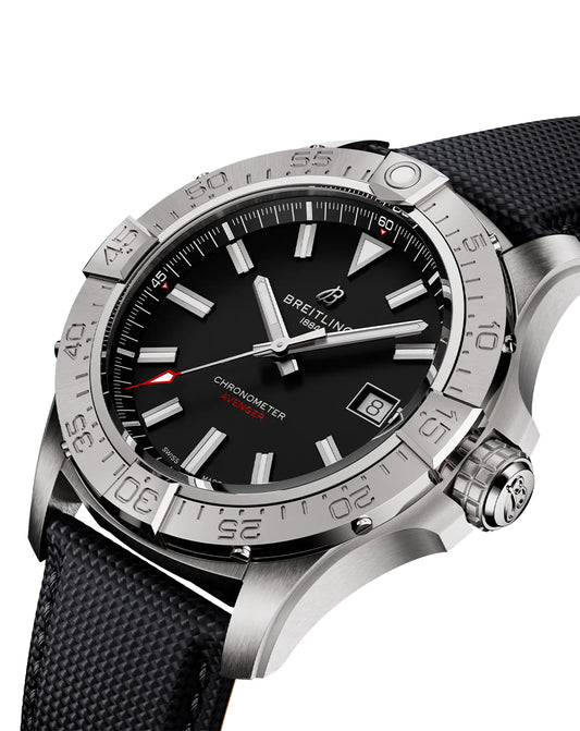 BREITLING AVENGER Watch